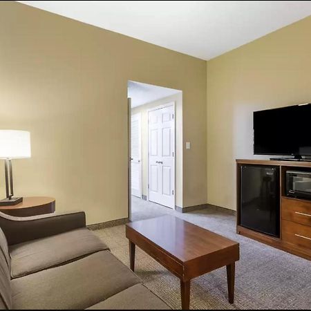 Comfort Inn & Suites Peachtree Corners Норкросс Экстерьер фото